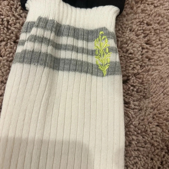 NWT new FREE PEOPLE sock it to me leggings medium black knit sweater bottom - Picture 9 of 17